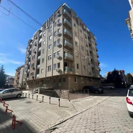 Ana Rose Lux - Stylish City Apartment With Private Parking Apartment *
